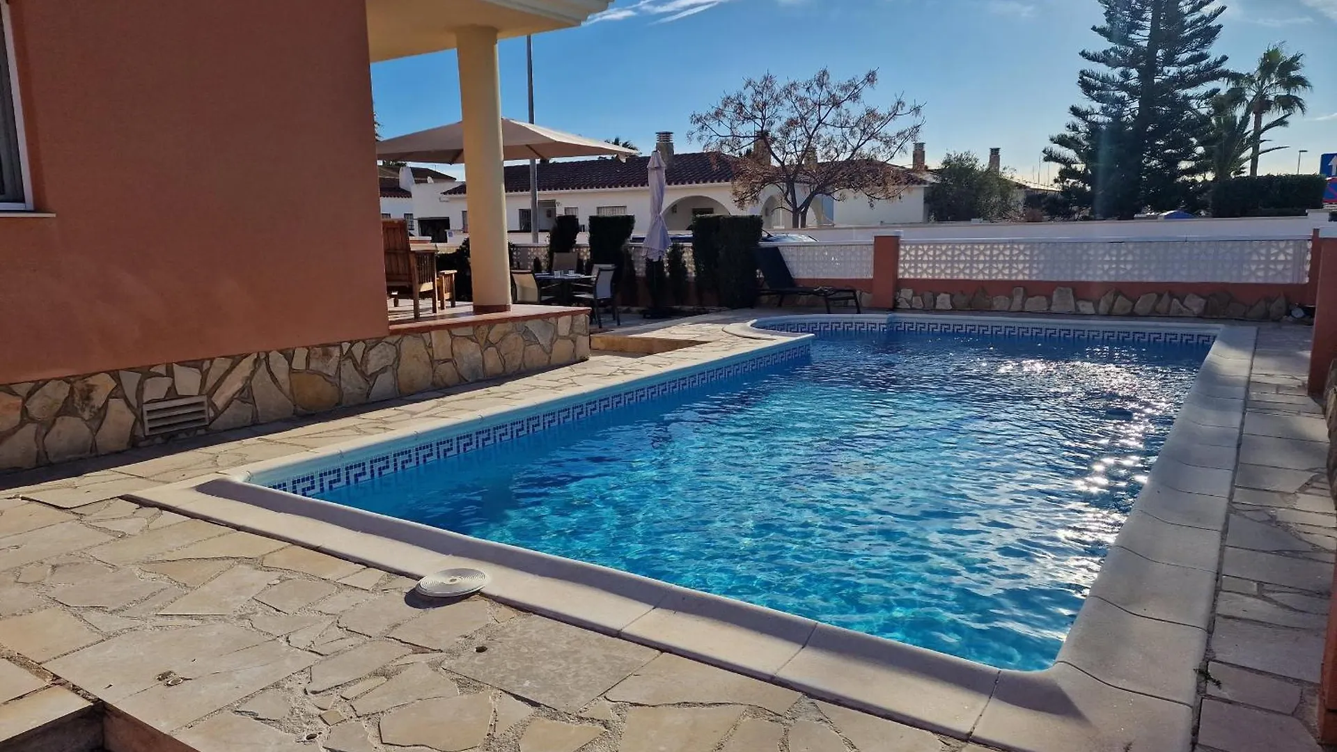 Riumar Estrella, 300M To Beach, Privat-Pool, On-Site-Service, Dog Beach 0*,  Spain